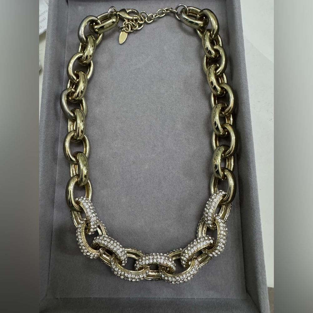 Elegant Gold colored  Chain Necklace- large links